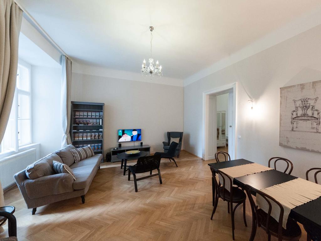 Elegant Vienna Apartment Bagian luar foto