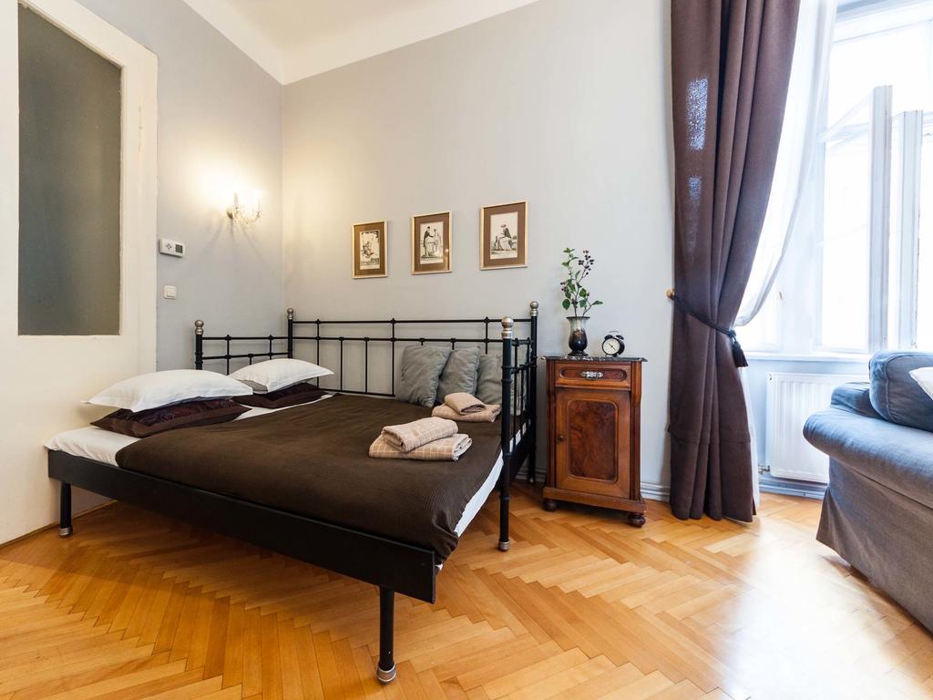 Elegant Vienna Apartment Bagian luar foto