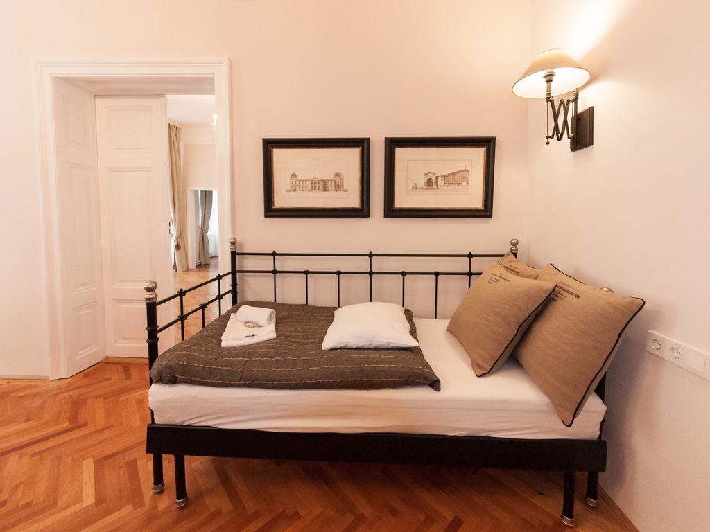 Elegant Vienna Apartment Bagian luar foto