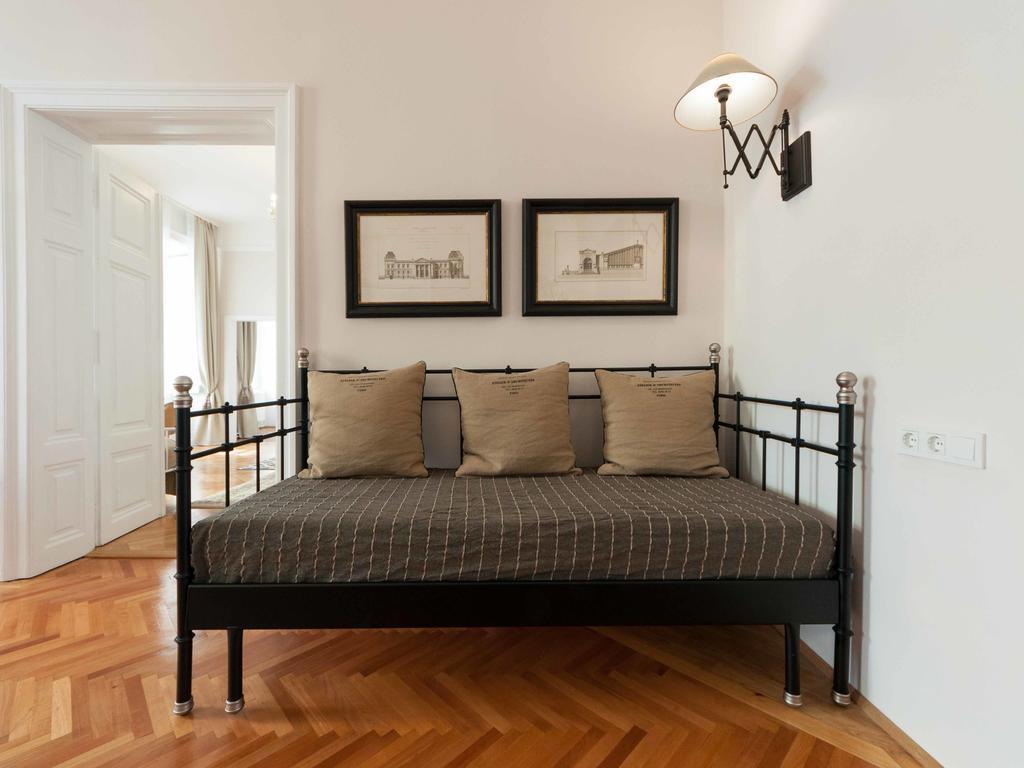 Elegant Vienna Apartment Bagian luar foto