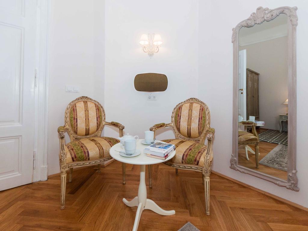 Elegant Vienna Apartment Bagian luar foto